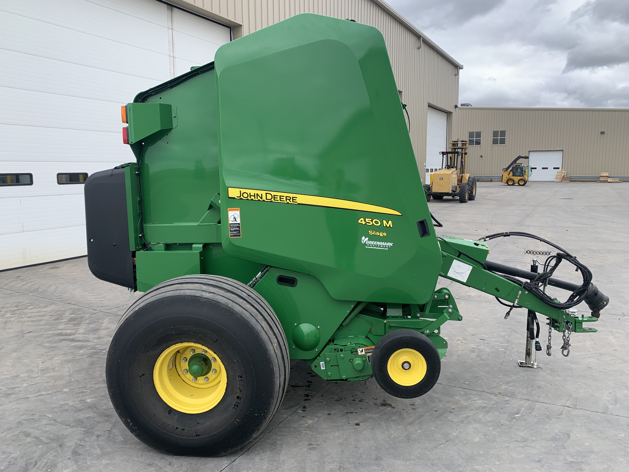 2021 John Deere 450M Image 2