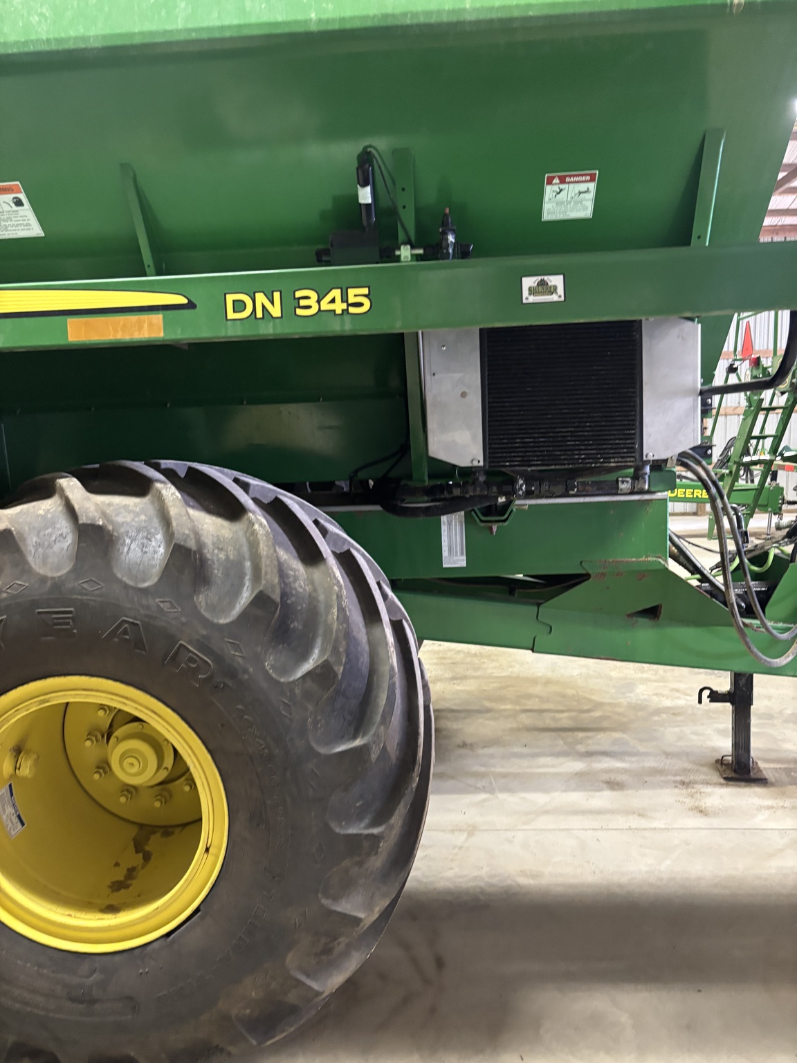 2013 John Deere DN345 Image 5