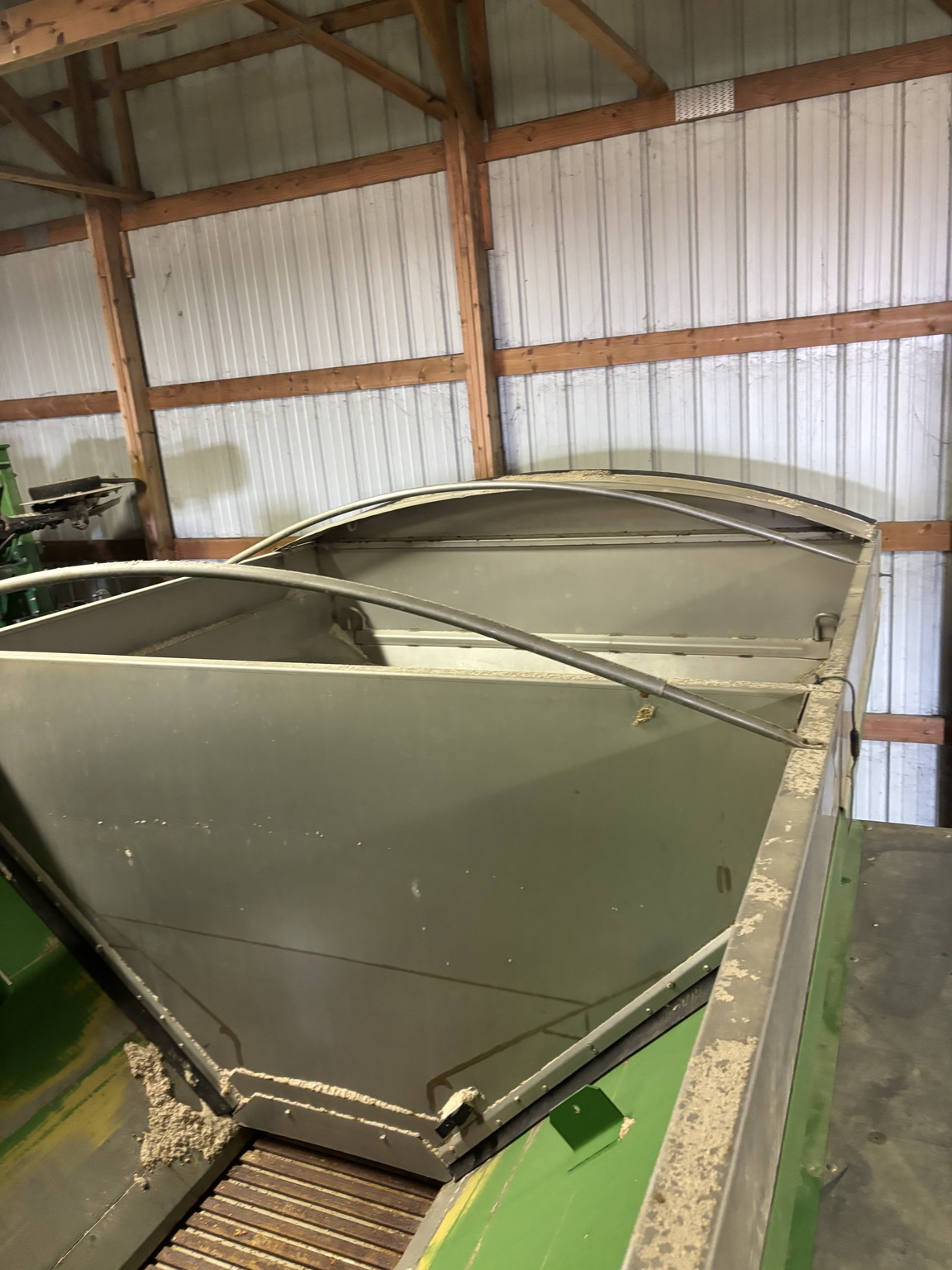 2013 John Deere DN345 Image 8