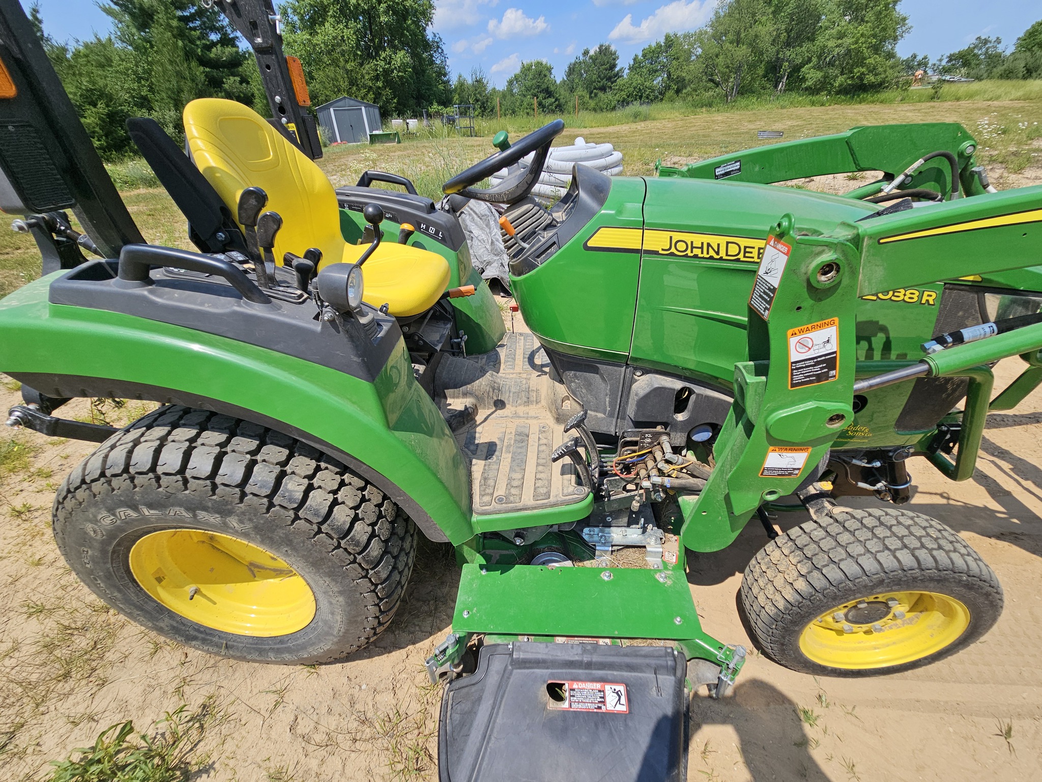 2019 John Deere 2038R