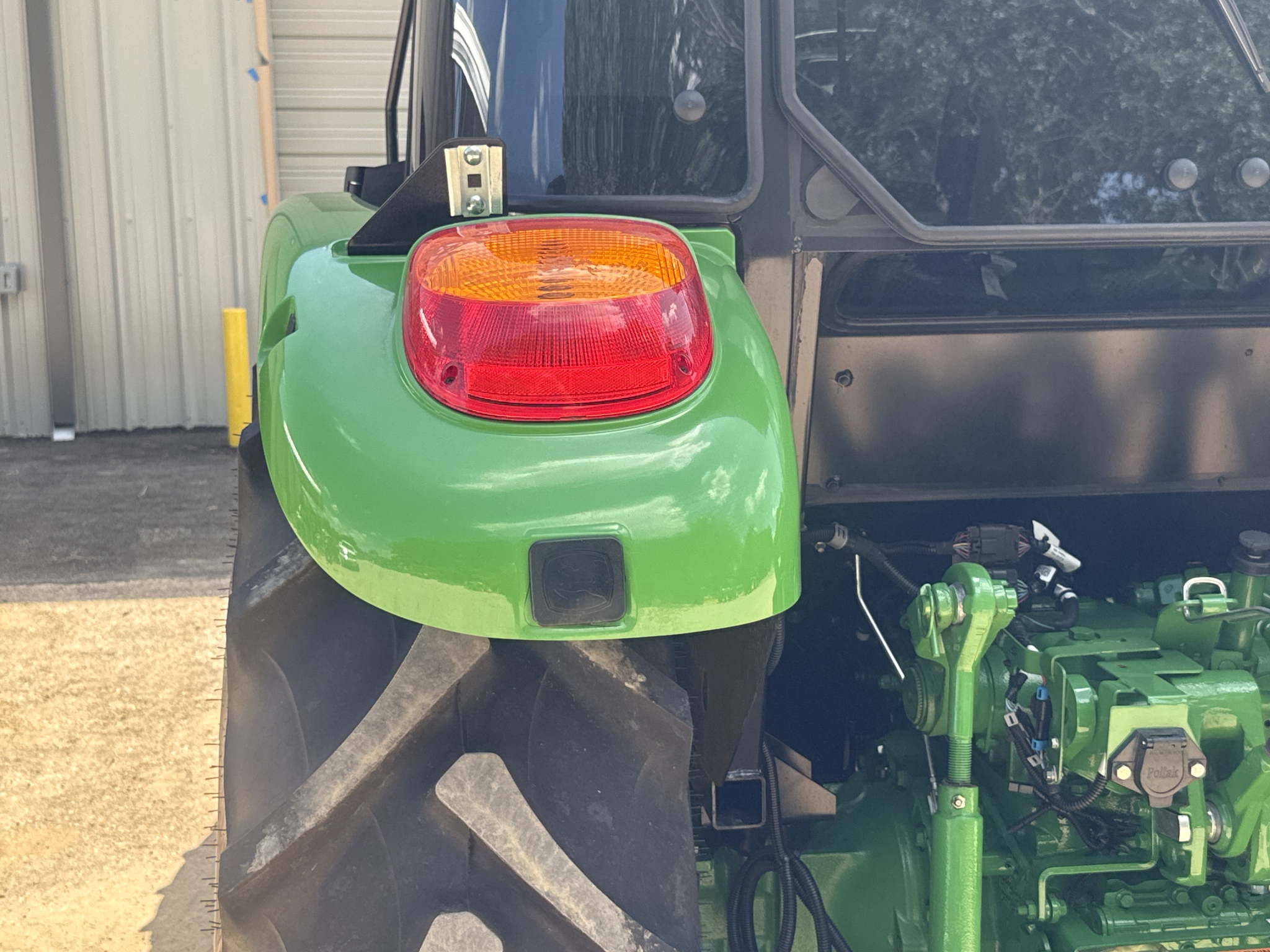 2024 John Deere 5075E Premium CAB Image 12