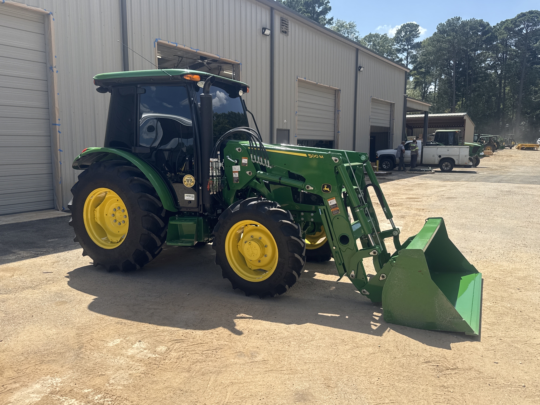 2024 John Deere 5075E Premium CAB Image 6