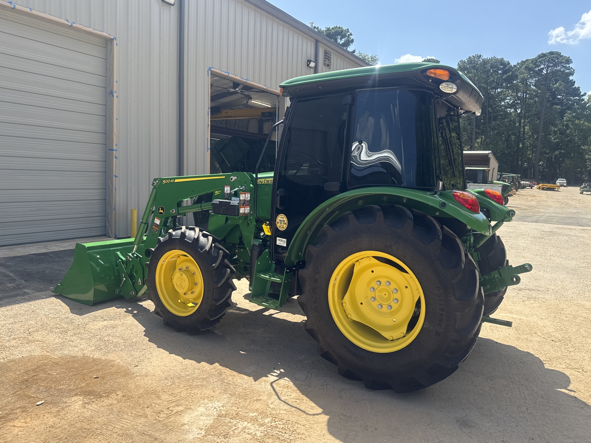 2024 John Deere 5075E Premium CAB Image 3