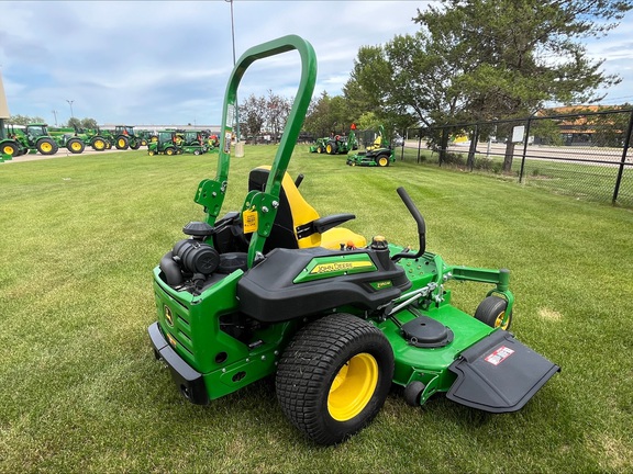 Used 2020 John Deere Z950M Zero Turn Mowers at Horizon Ag & Turf in Edmonton South, AB - Photo8