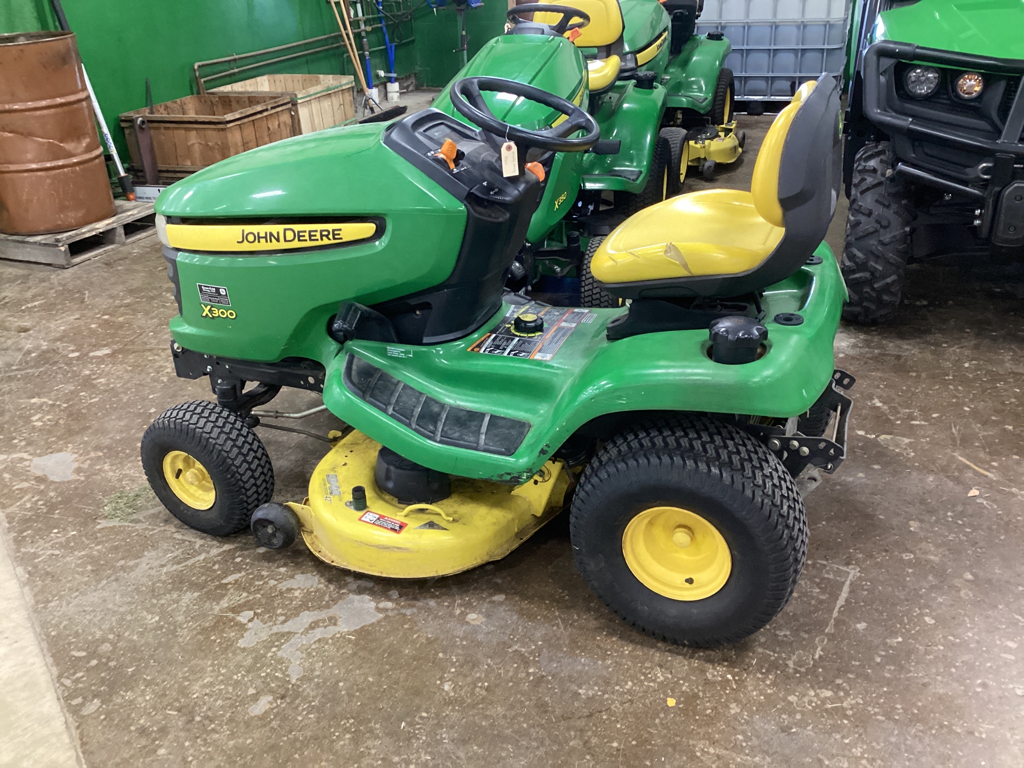 2009 John Deere X300 Image 5