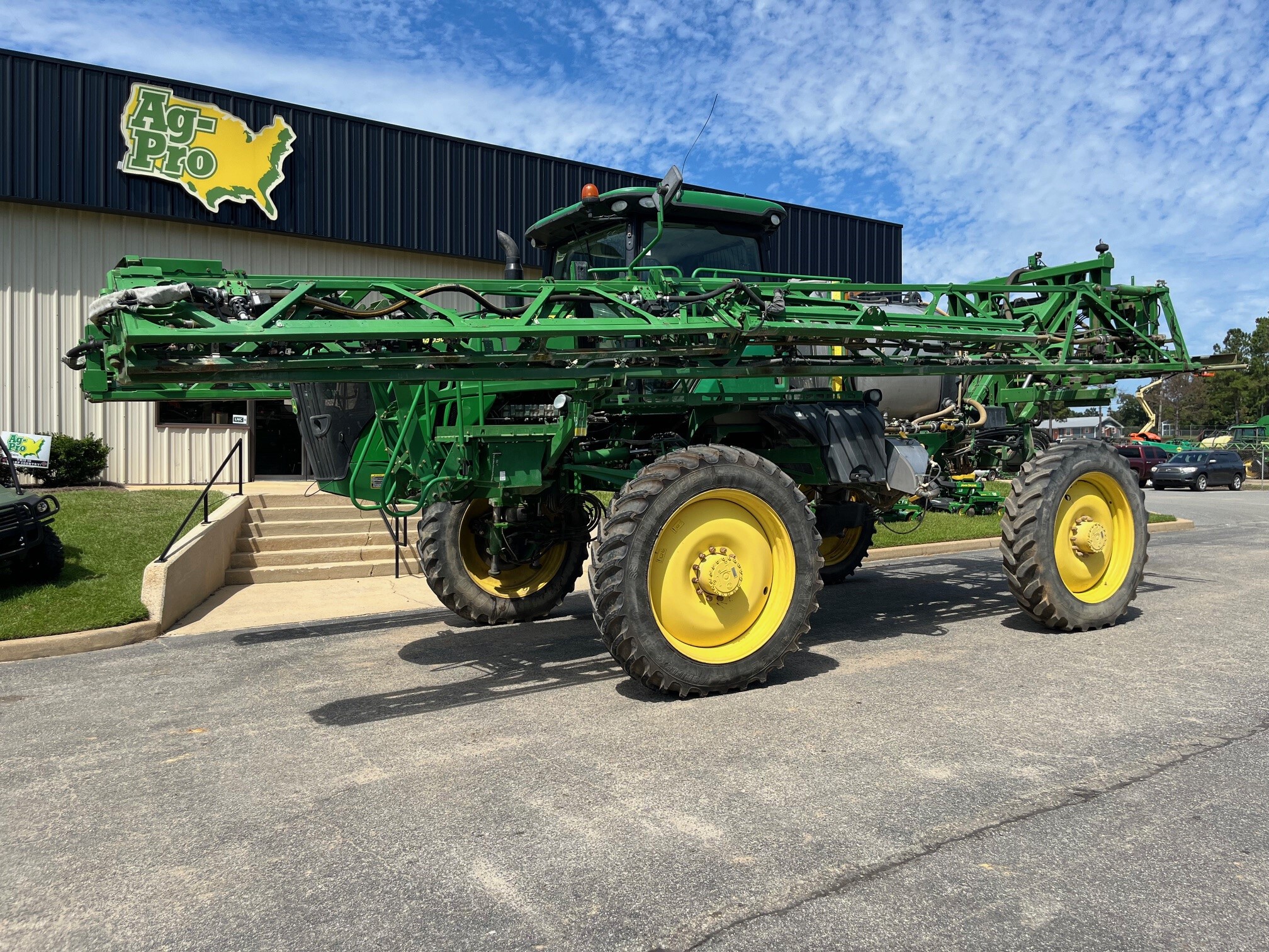2014 John Deere R4030 Image 1