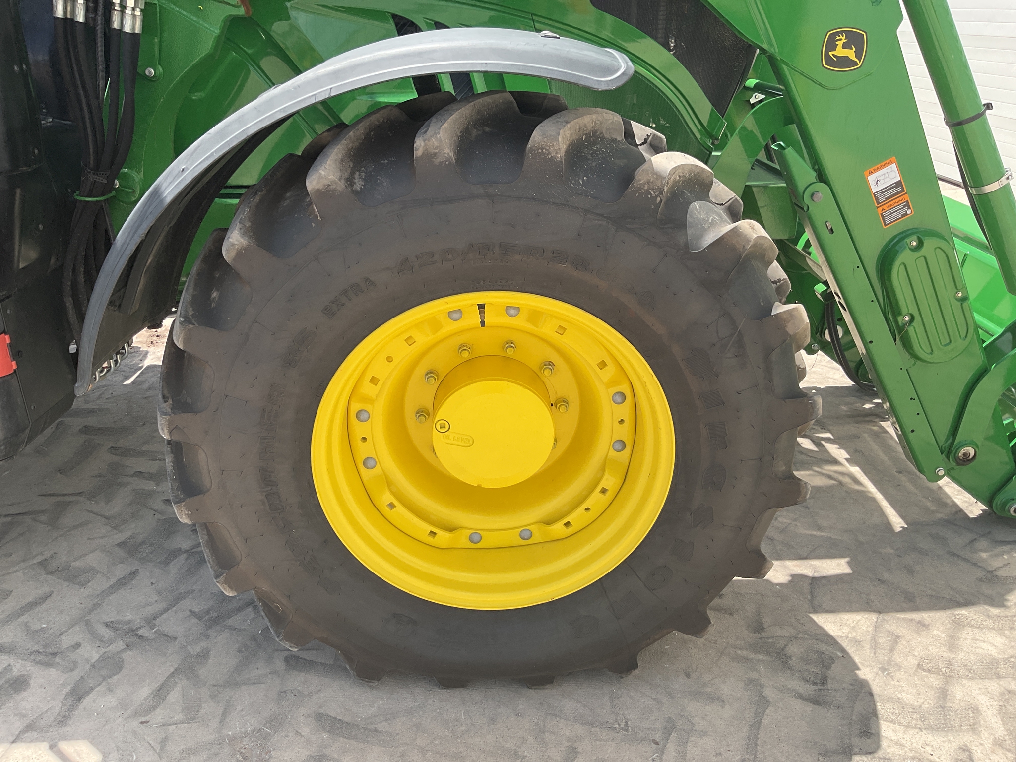 2022 John Deere 6155M Image 29