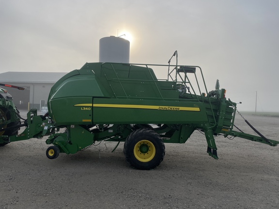 Photo of 2017 John Deere L340