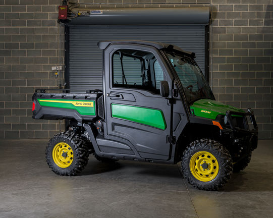  John Deere XUV 845M Cab