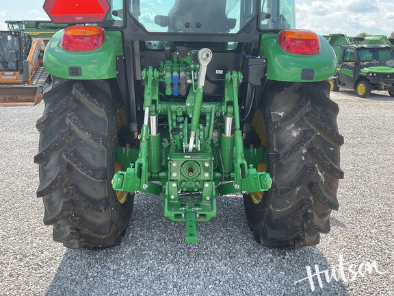 Photo of 2024 John Deere 5105M