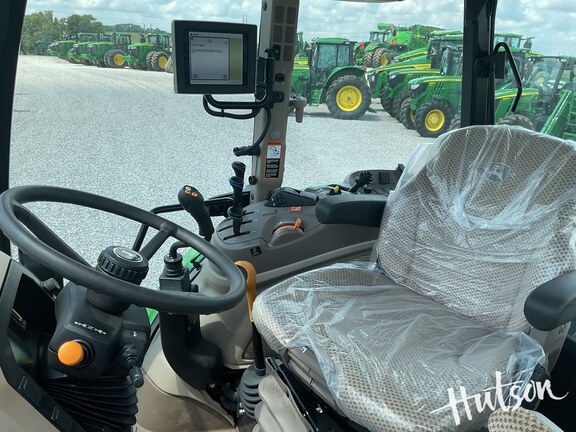 Photo of 2024 John Deere 5105M