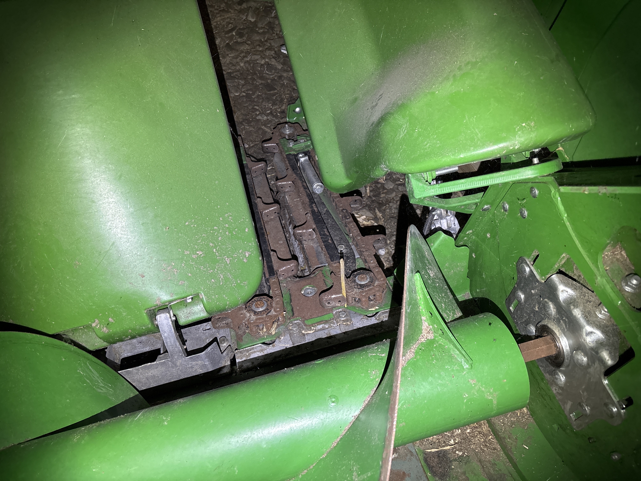 Used 2024 John Deere C6R Corn and Row Crop headers at Koenig Equipment in Anna, OH - PhotoXL5