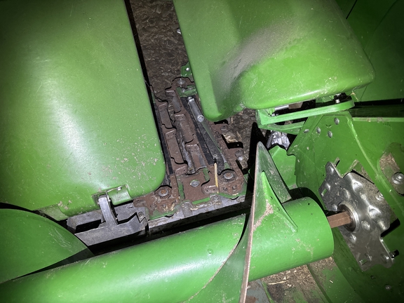 Used 2024 John Deere C6R Corn and Row Crop headers at Koenig Equipment in Anna, OH - Photo5
