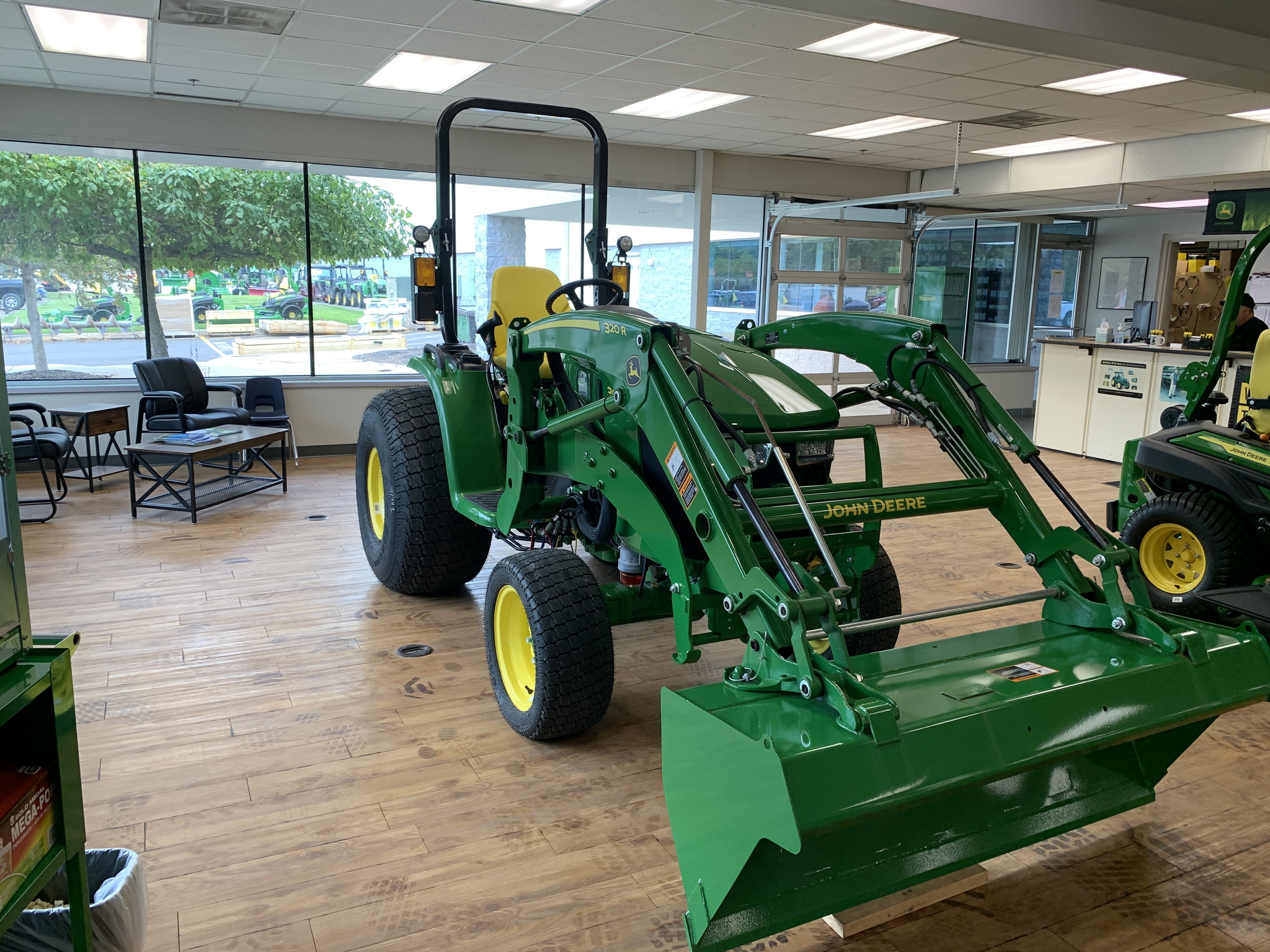 John Deere 3039R