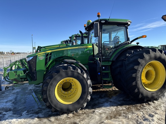Used 2018 John Deere 8320R Row Crop Tractors at Horizon Ag & Turf in Lloydminster, AB - Photo3