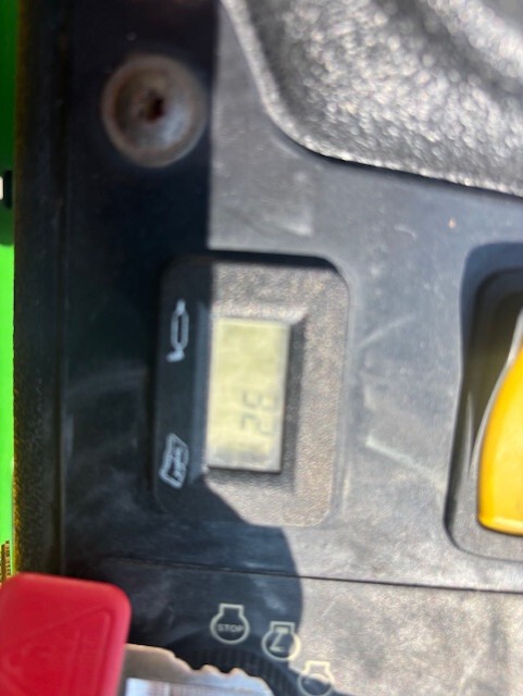 2023 John Deere Z720E Image 8
