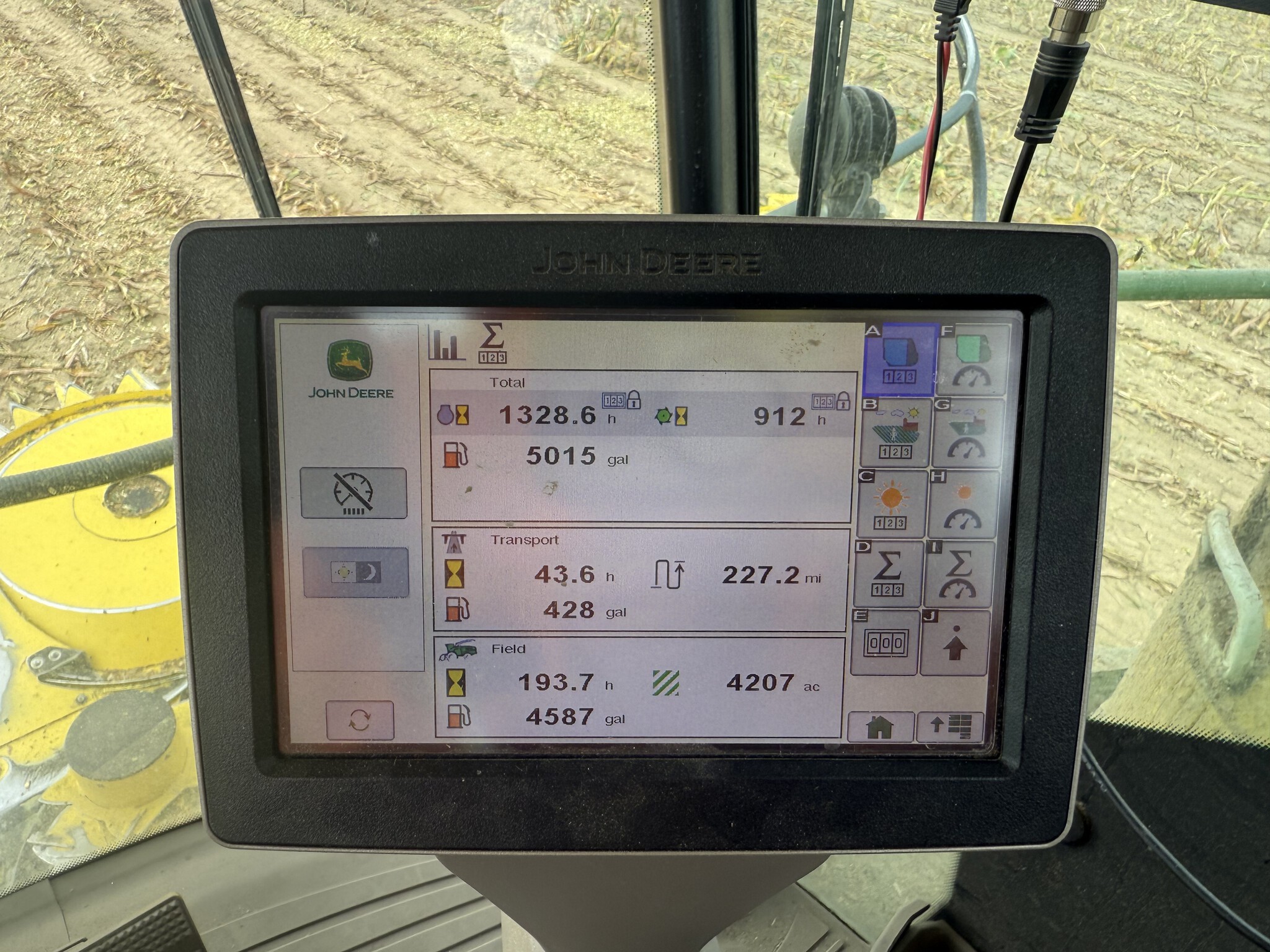 2022 John Deere 9900 Image 3