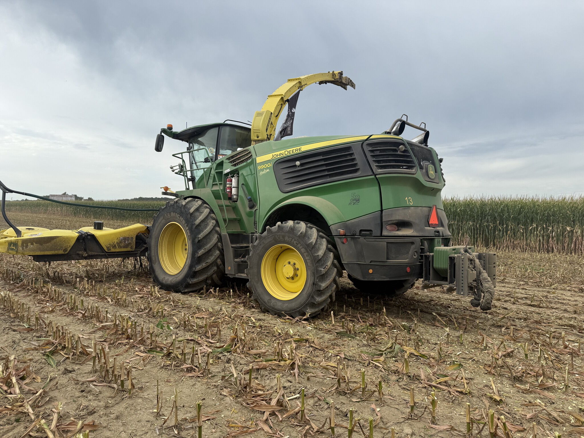 2022 John Deere 9900 Image 9