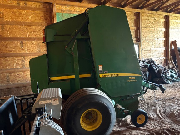 2014 John Deere 569 (2nd thumbnail)