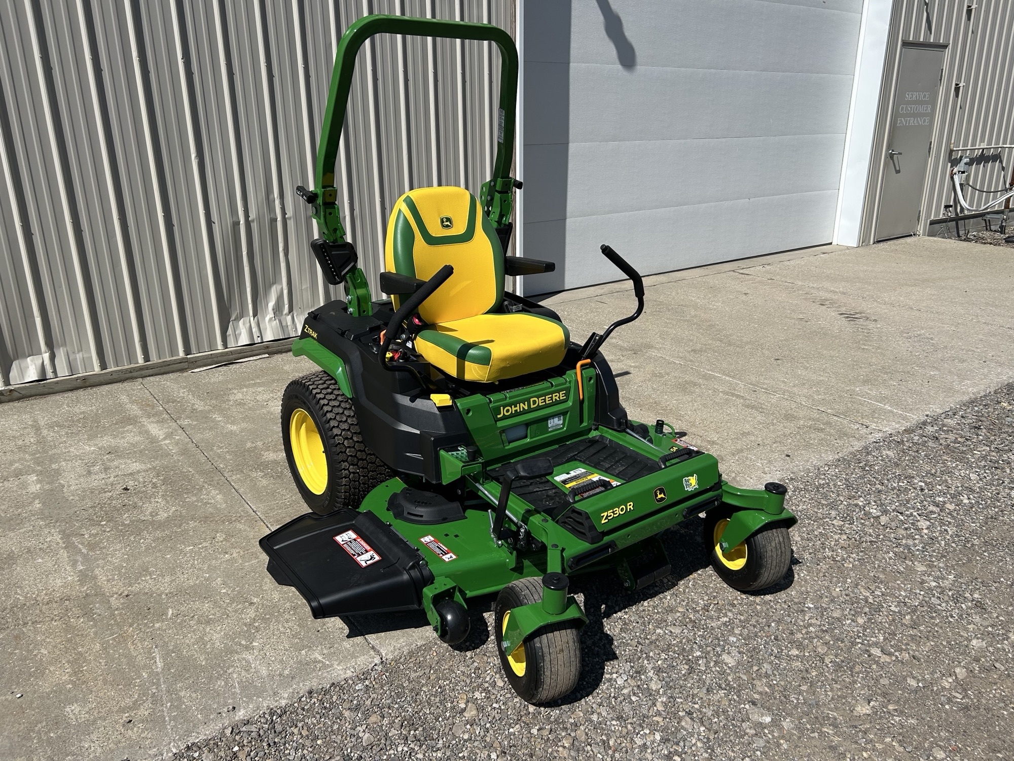 2025 John Deere Z530R Image 1
