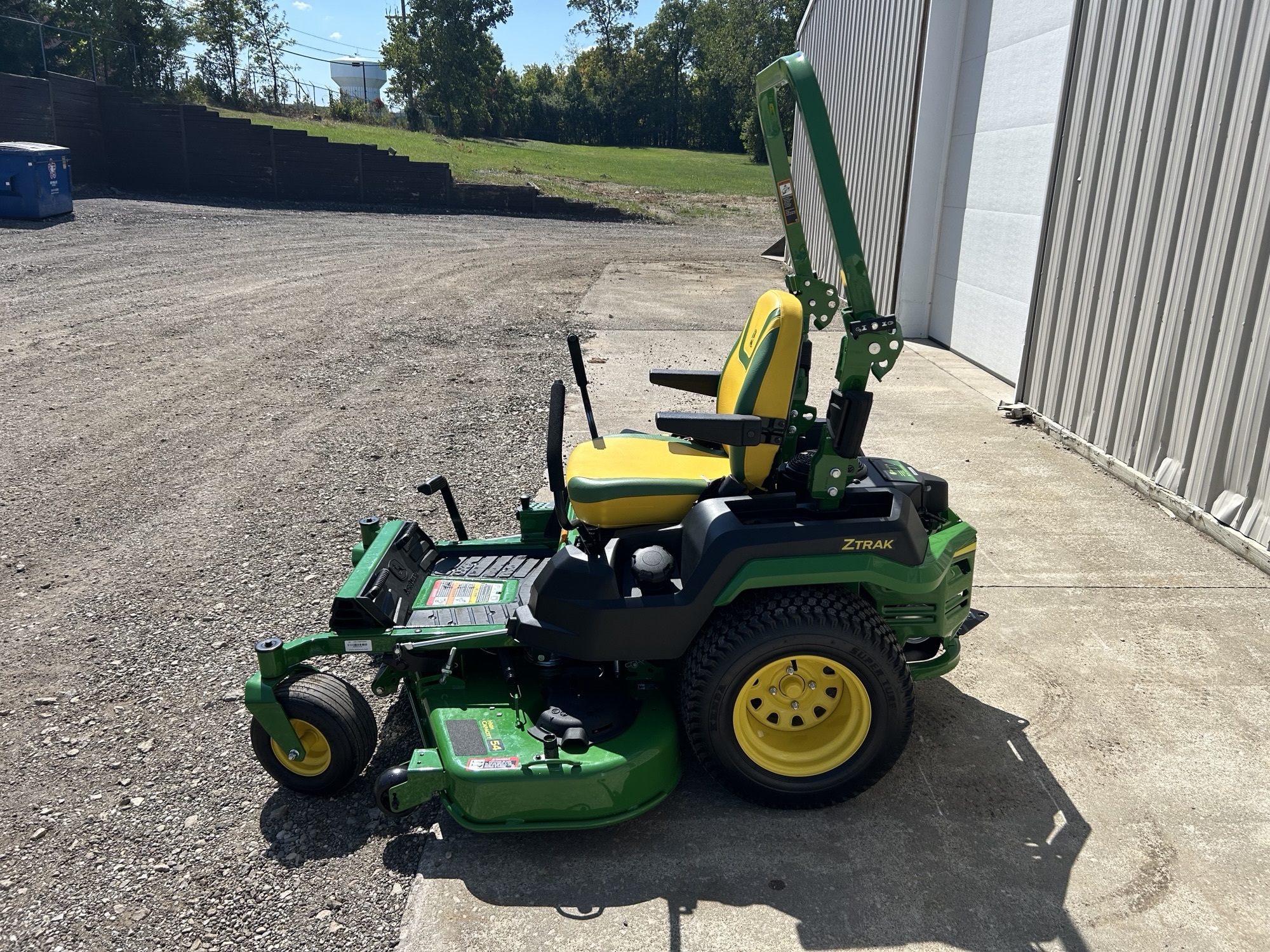 2025 John Deere Z530R Image 8