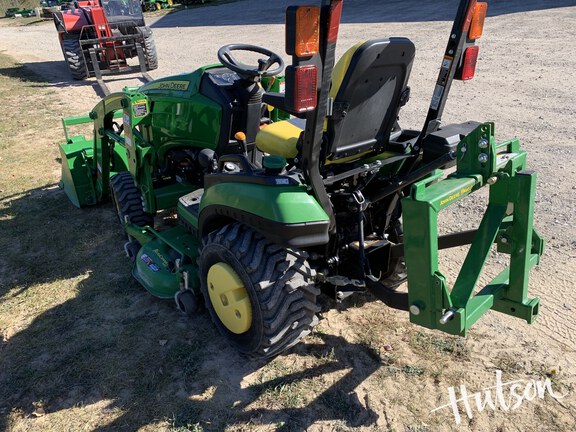Photo of 2017 John Deere 1025R