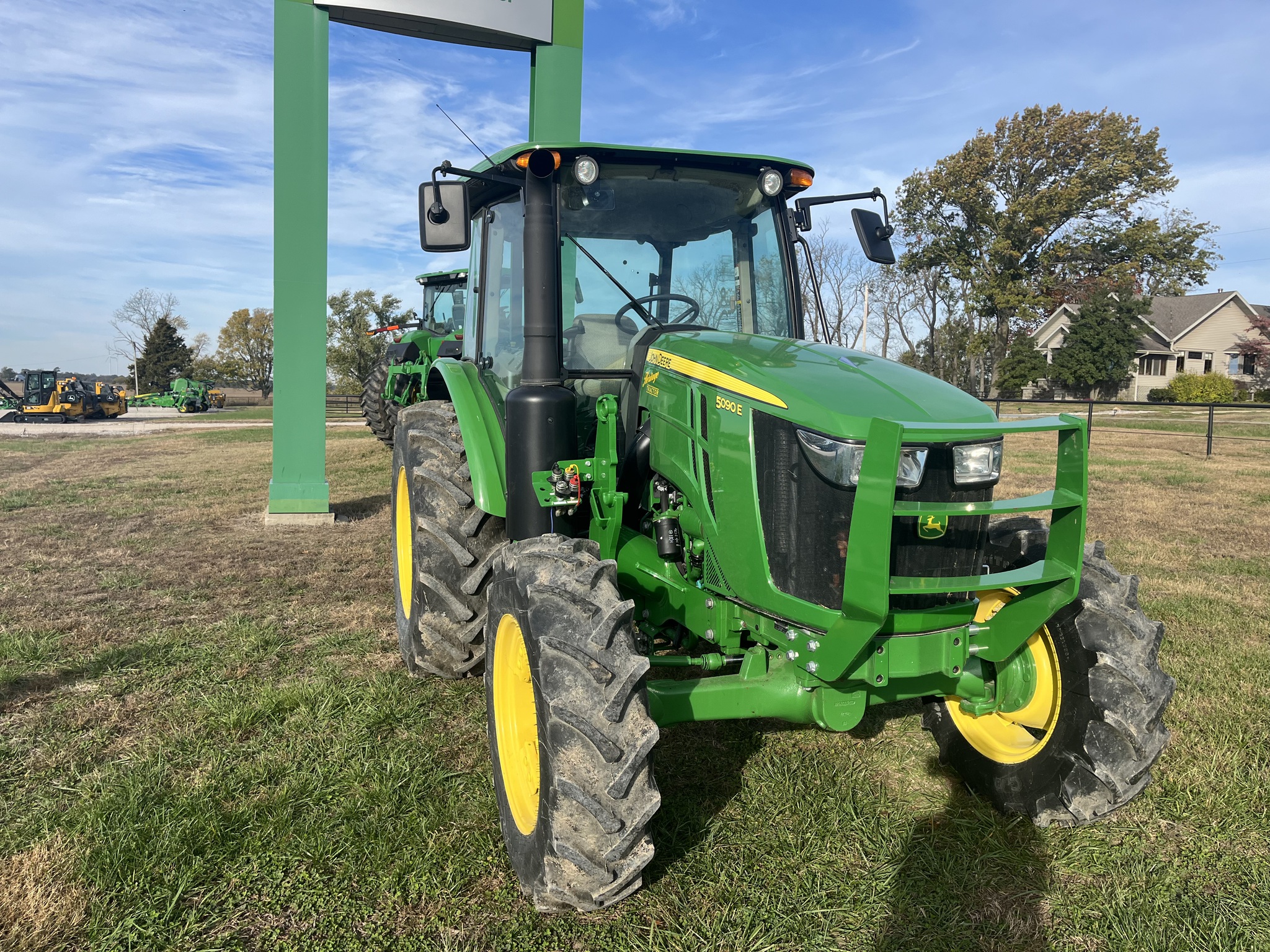  2022 John Deere 5090E at Heritage Tractor in Lockwood, MO