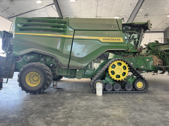 Photo of 2022 John Deere X9 1000