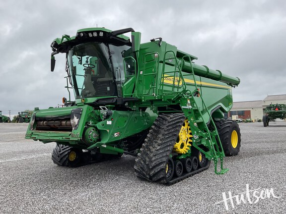 Photo of 2022 John Deere X9 1000