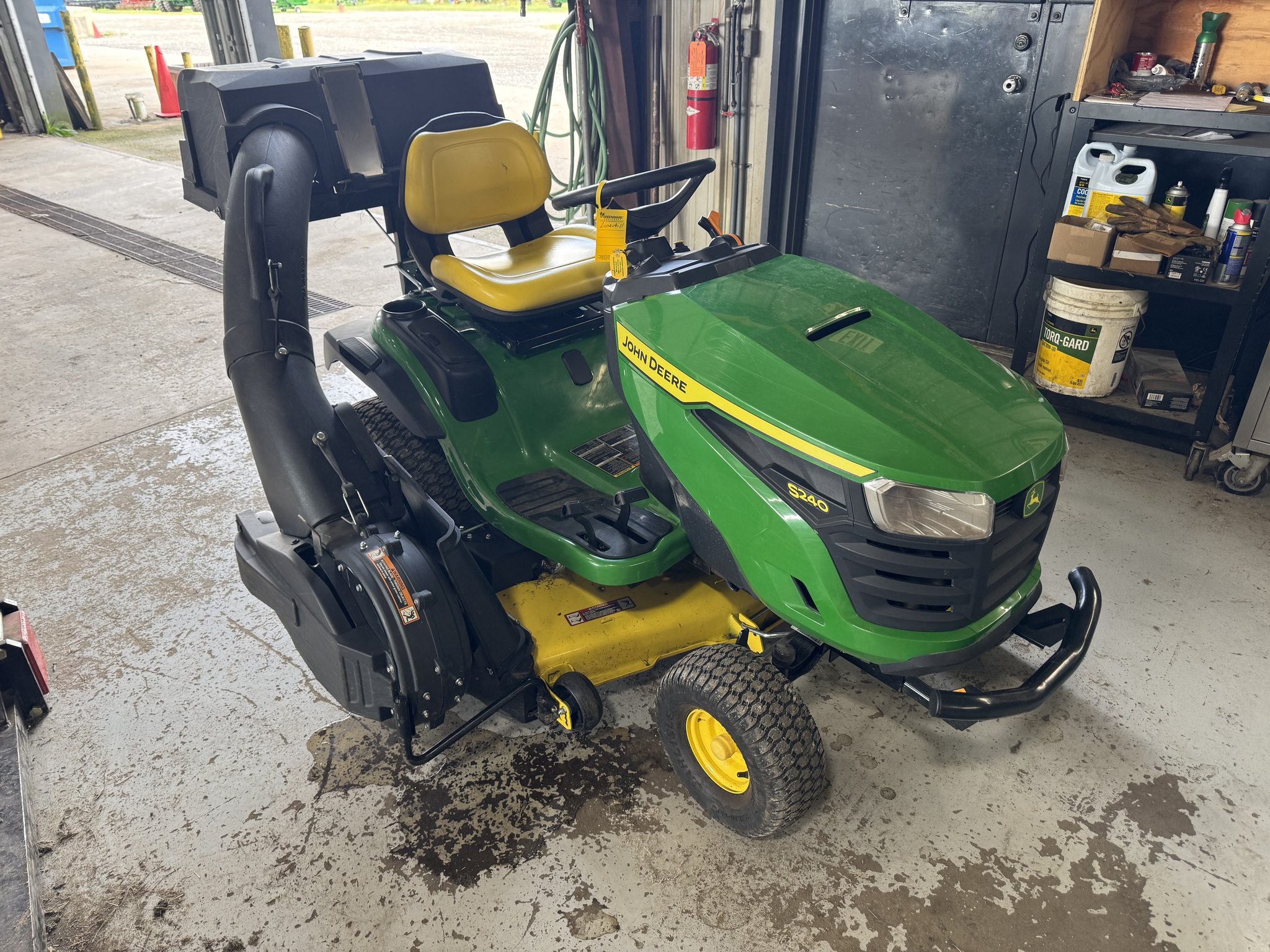 2022 John Deere S240 Image 1