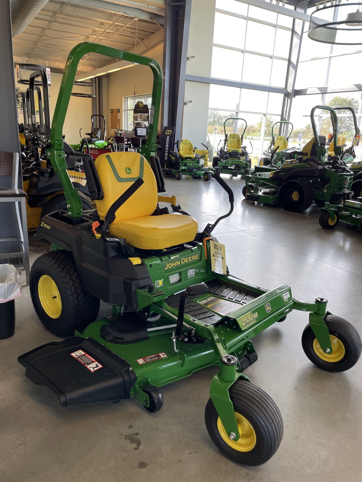 2025 John Deere Z530M Image 3