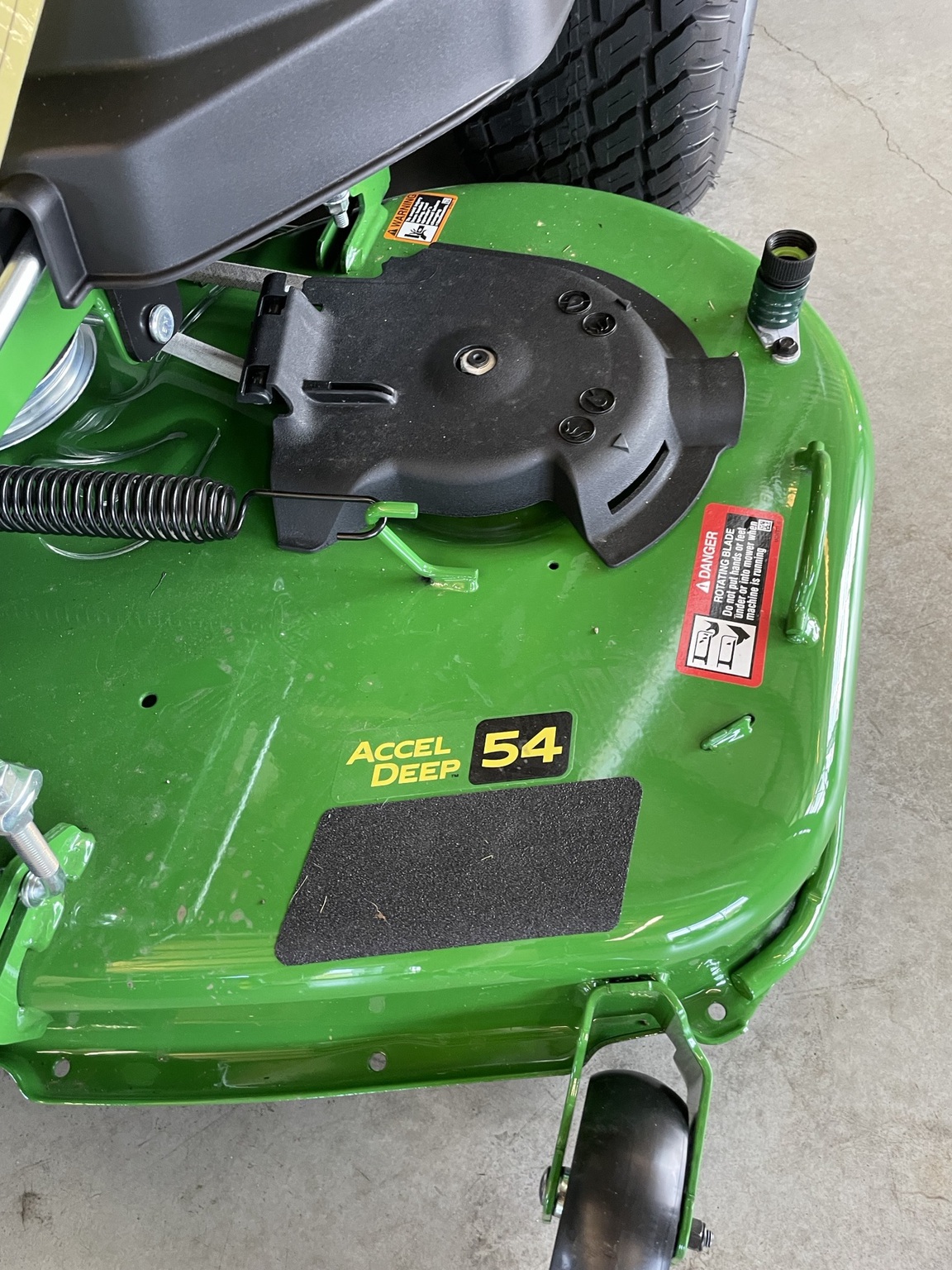 2025 John Deere Z530M Image 4