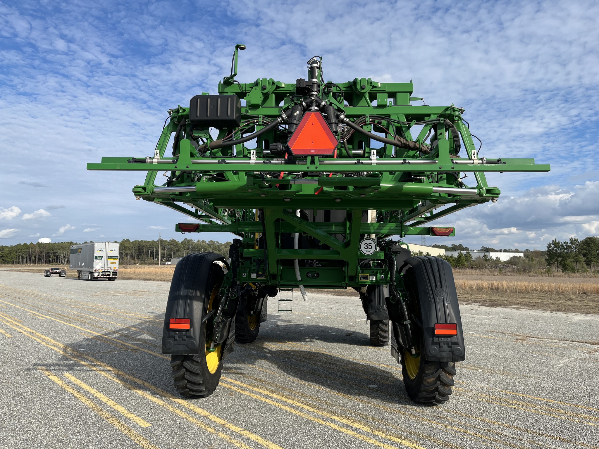 2025 John Deere 410R Image 5