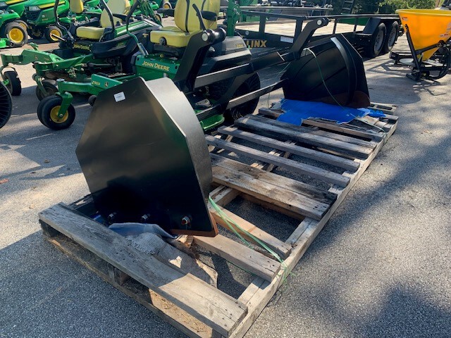 John Deere 333G Image 4