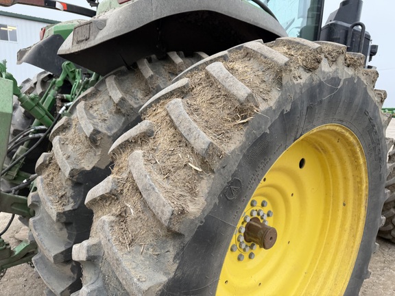 2025 John Deere 8R 410 - Photo14