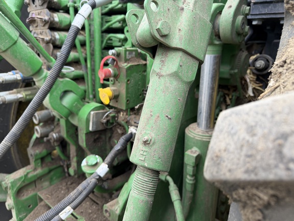 2025 John Deere 8R 410 - Photo25