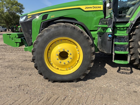 2025 John Deere 8R 410 - Photo9