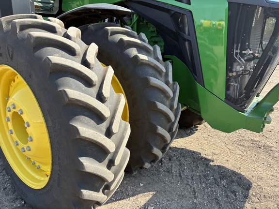 2025 John Deere 8R 410 - Photo15