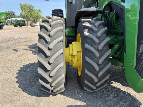 2025 John Deere 8R 410 - Photo16