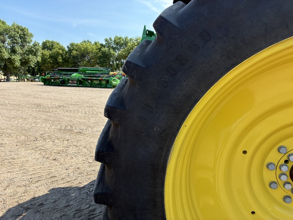 2025 John Deere 8R 410 - Photo18