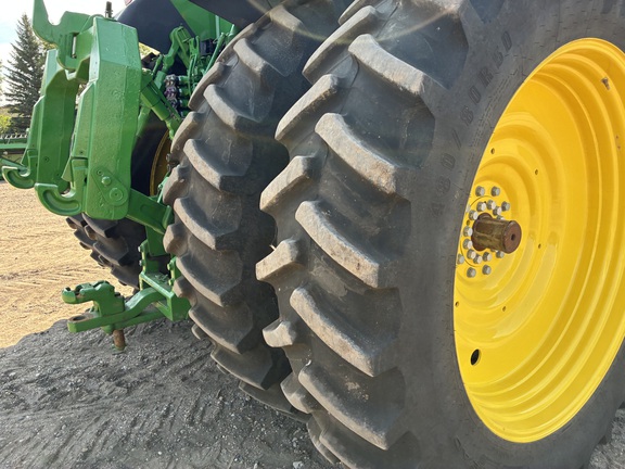 2025 John Deere 8R 410 - Photo19
