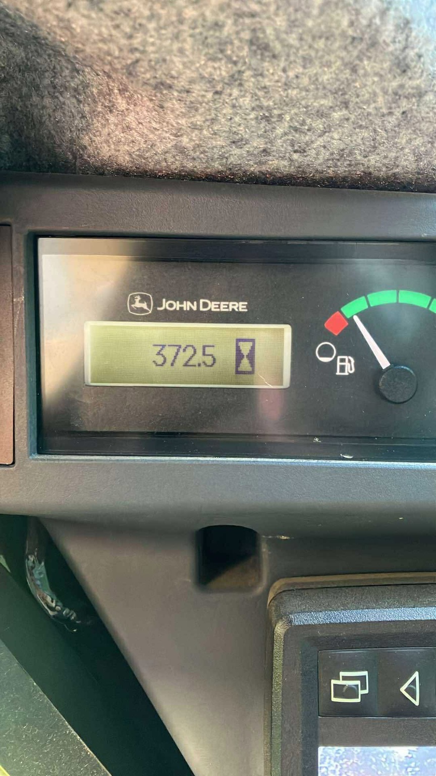 2021 John Deere 317G Image 5