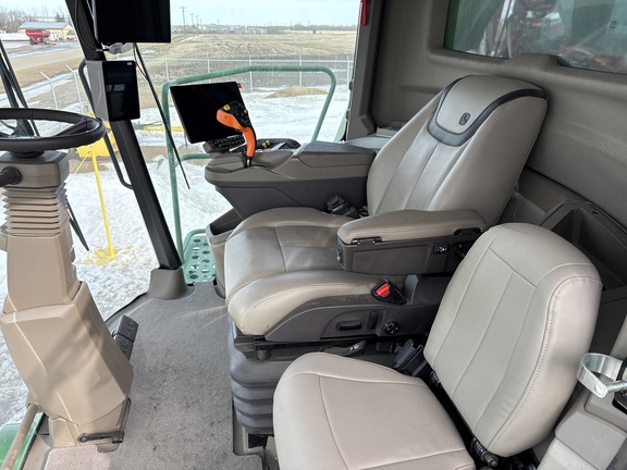 Used 2025 John Deere X9 1000 Combines at Horizon Ag & Turf in Lloydminster, AB - Photo14