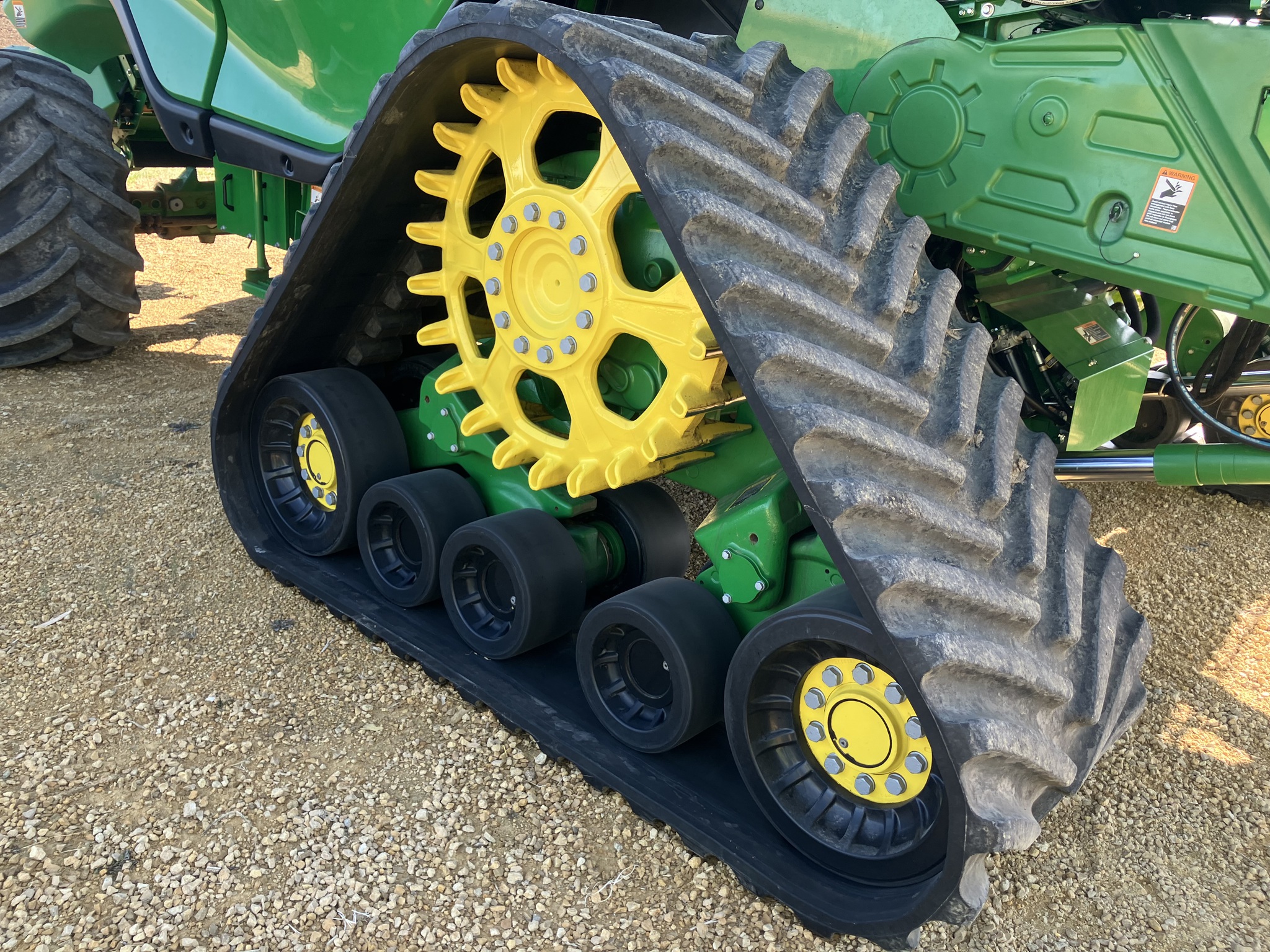 2023 John Deere X9 1000 Image 16