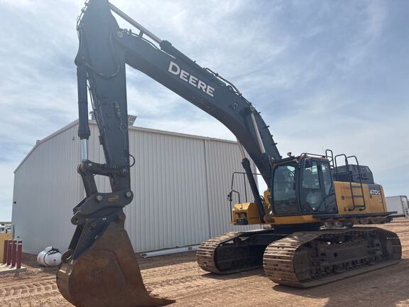 Photo of a 2020 John Deere 470GLC