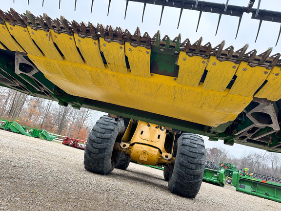 2014 John-Deere 635FD