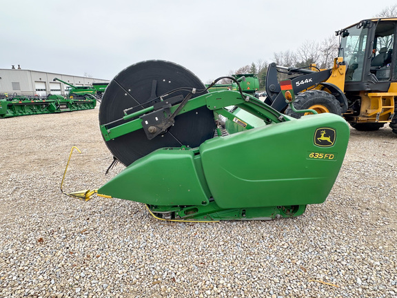 2014 John-Deere 635FD