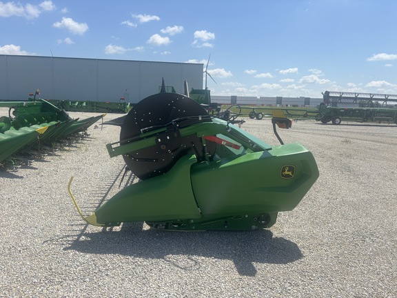 Used 2024 John Deere RD35F Combine Platforms at Koenig Equipment in Greenville, OH - Photo3