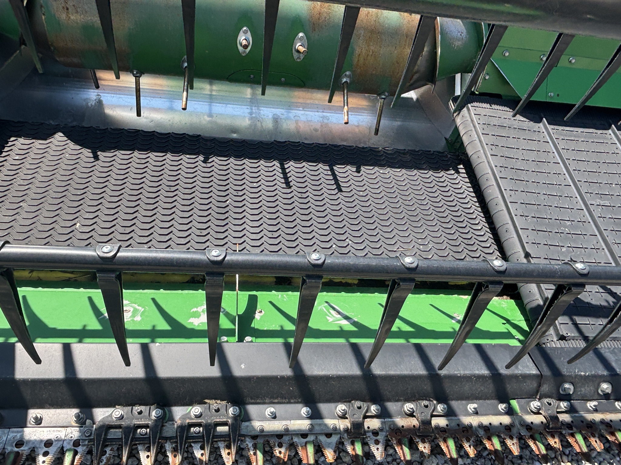 Used 2024 John Deere RD35F Combine Platforms at Koenig Equipment in Greenville, OH - PhotoXL12