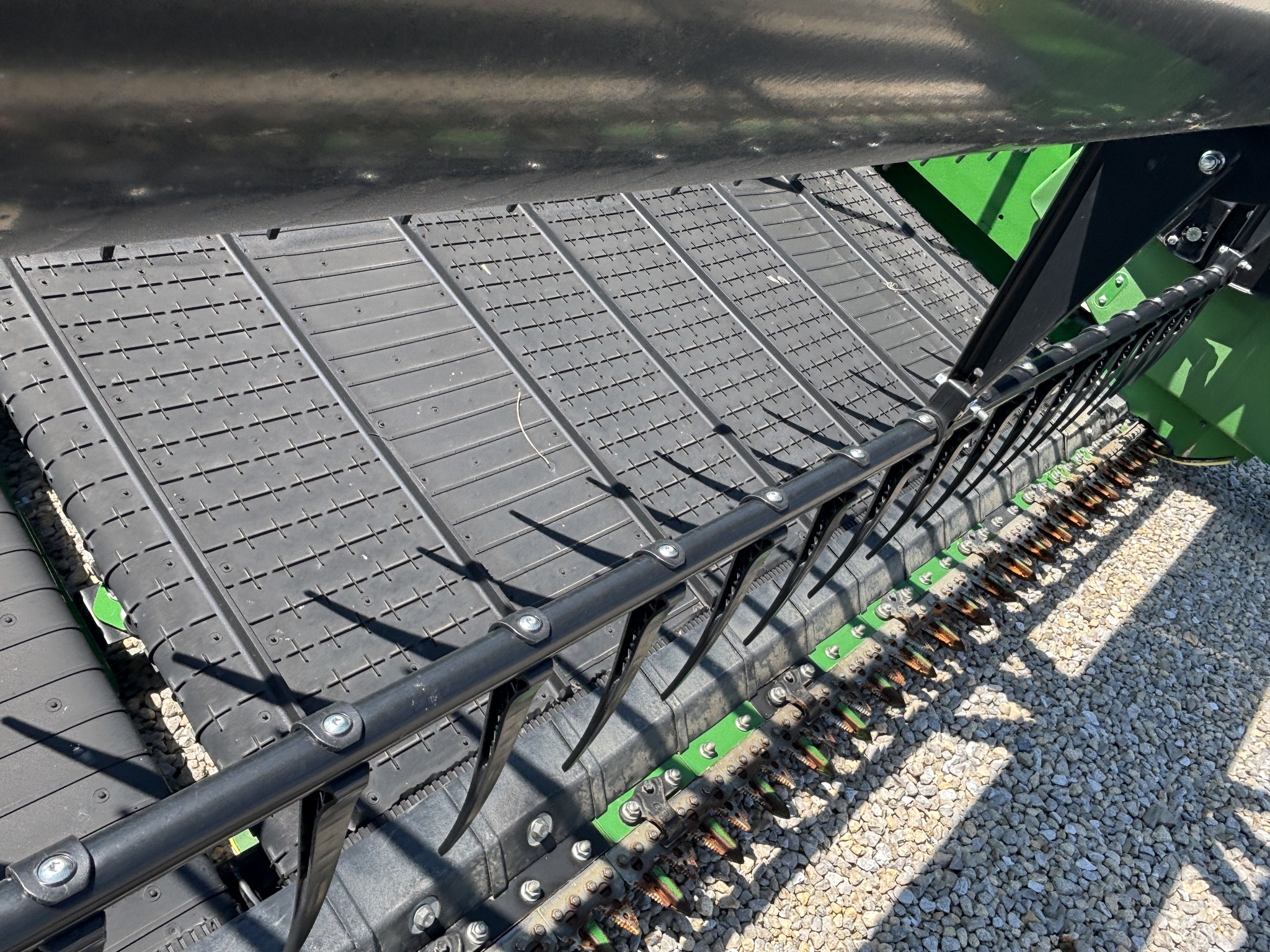 Used 2024 John Deere RD35F Combine Platforms at Koenig Equipment in Greenville, OH - PhotoXL13